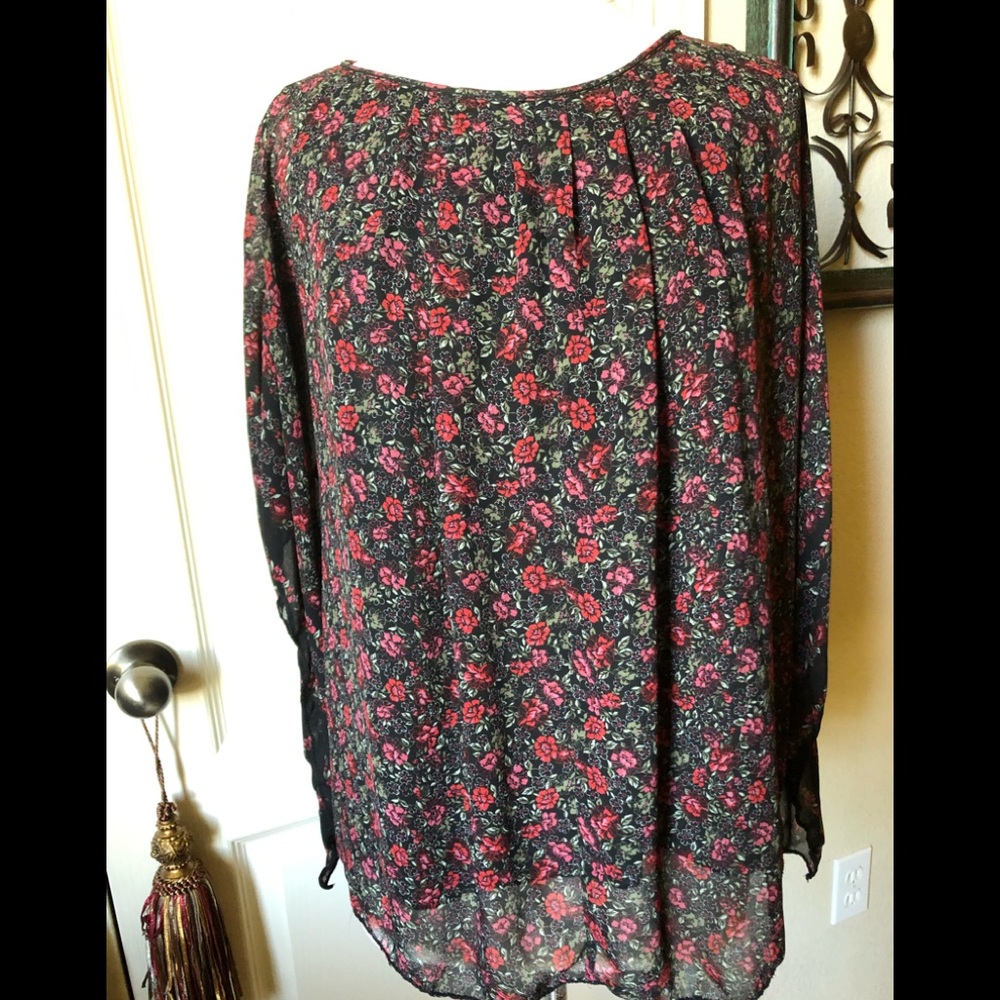 Max Studio poncho style top